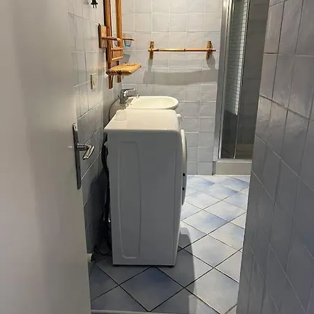 Apartment Dragonniere, Superbe 2p Vue Parc Et Piscine, Pres De Monaco *